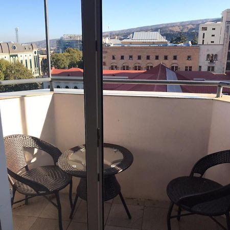 טביליסי Rustaveli Apartment City Centre מראה חיצוני תמונה