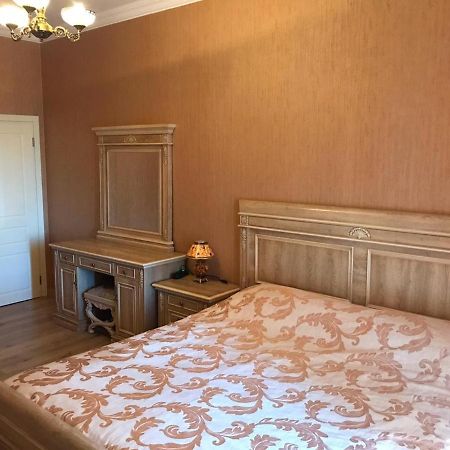 טביליסי Rustaveli Apartment City Centre מראה חיצוני תמונה
